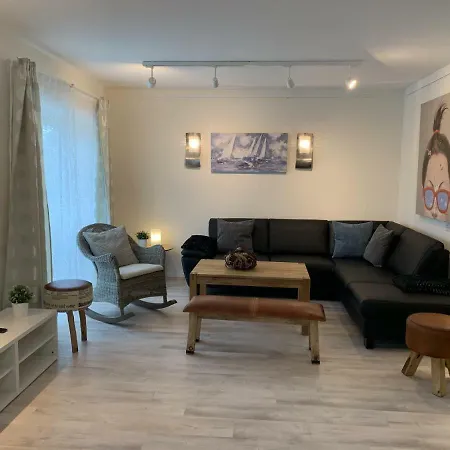 De Kunststuv Im Haus Heimart *